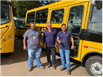 Micro-ônibus escolar adaptado para cadeirante